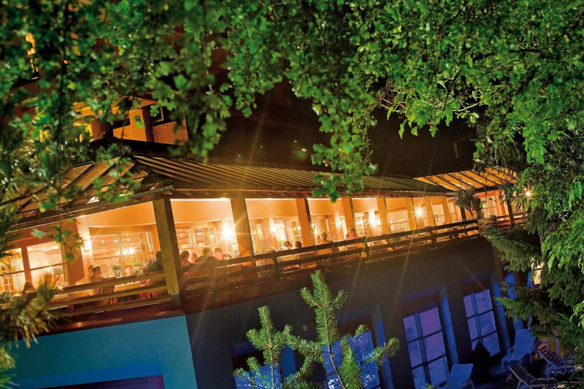 Hotel Montafoner Hof Schruns Exterior photo