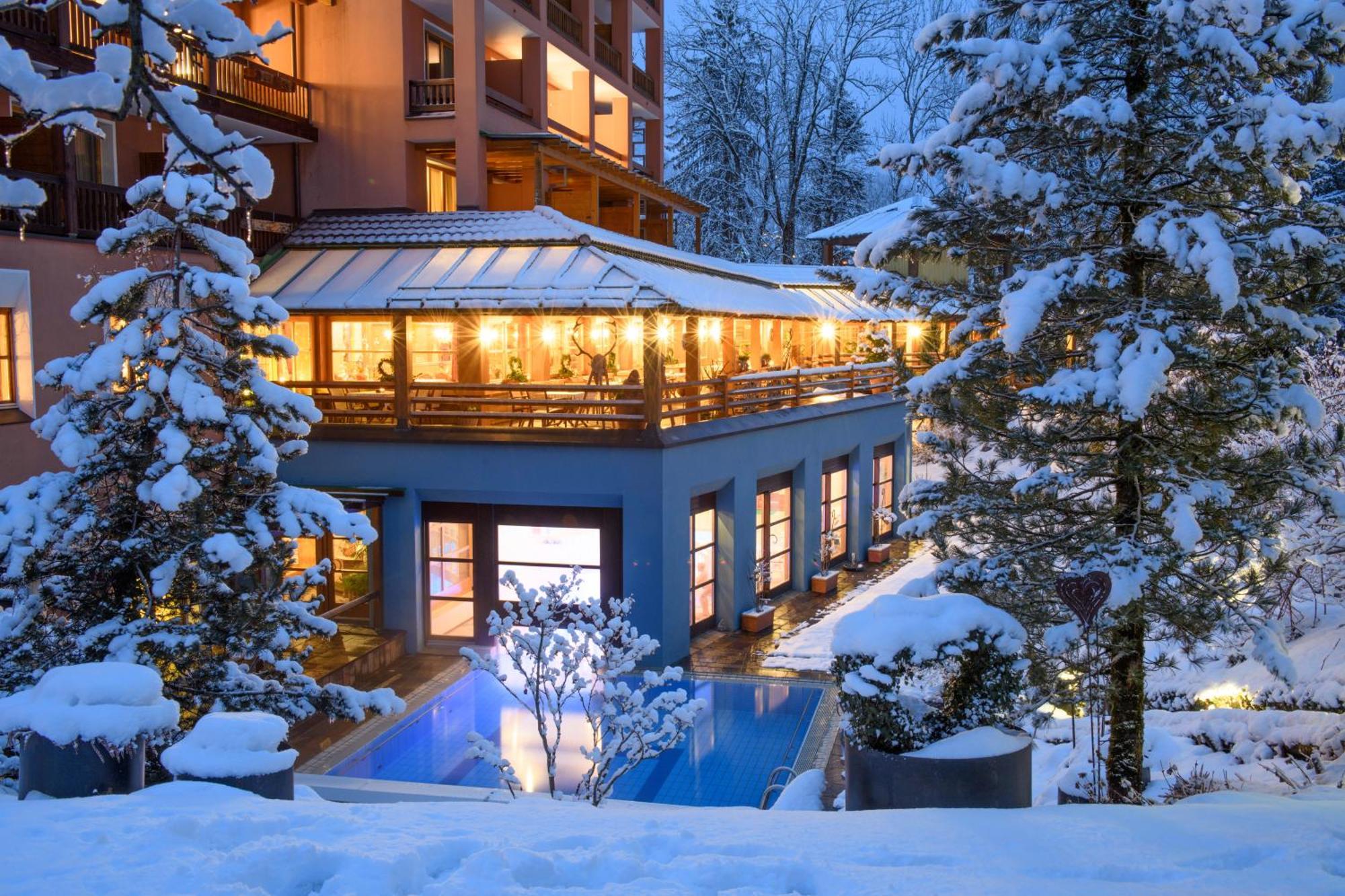 Hotel Montafoner Hof Schruns Exterior photo